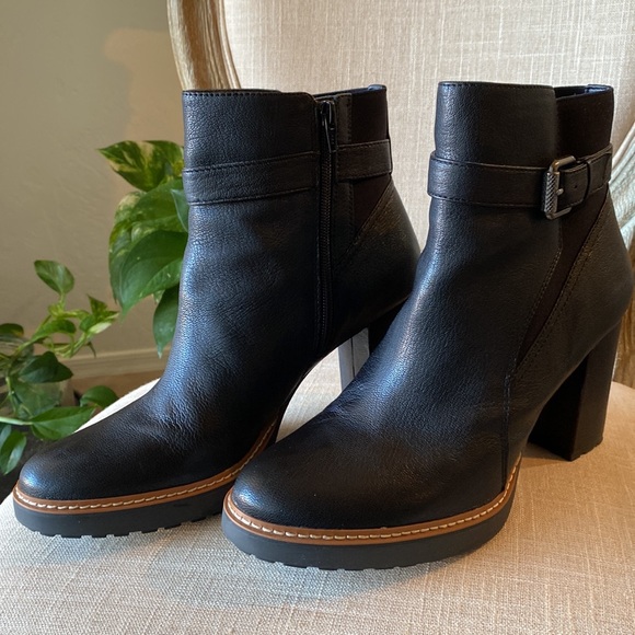 Naturalizer Cora Black Boots - Picture 3 of 11